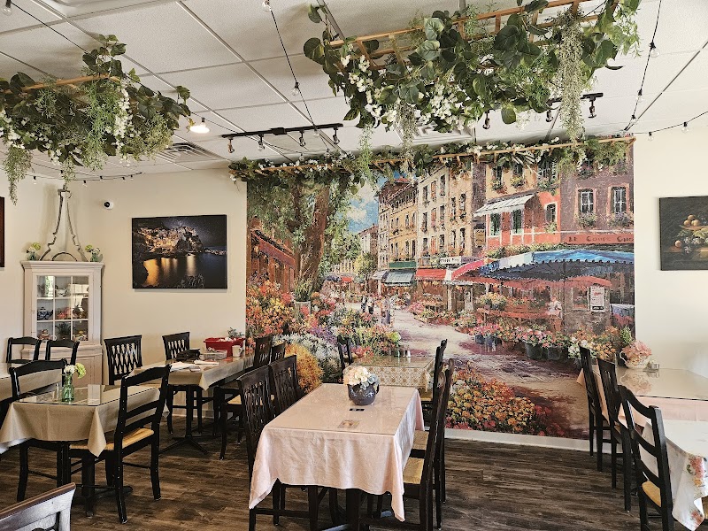 Le Petit Jardin Cafe