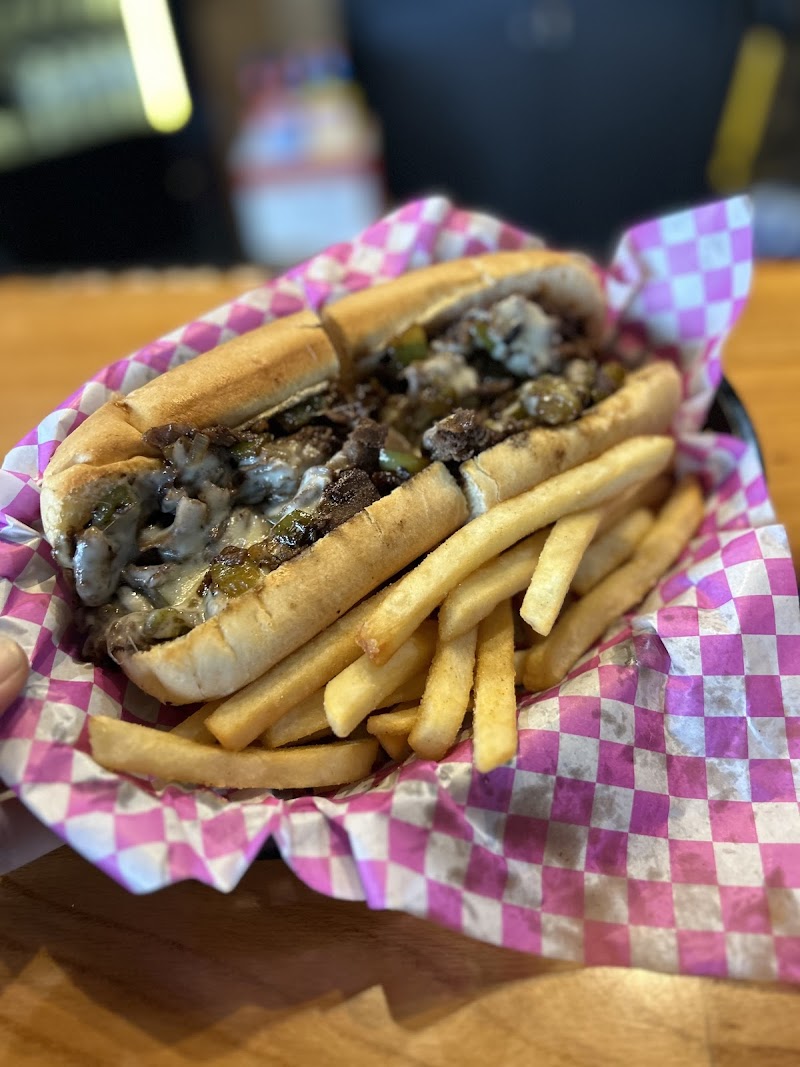 Round The Corner Bar & Grill