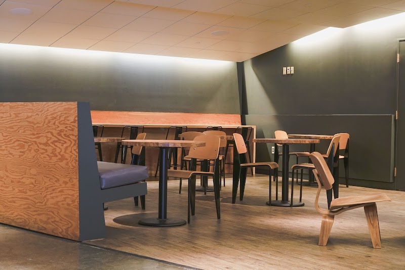 Yali’s Qualcomm Café