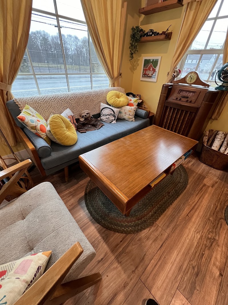 The Beanery on Washington