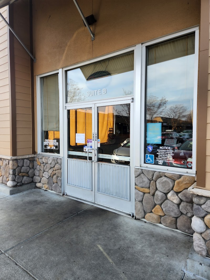 Huckleberry's Breakfast & Lunch