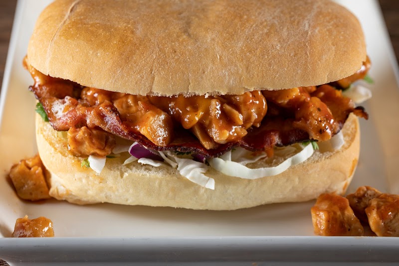 Oaklandia Cafe x Bakery