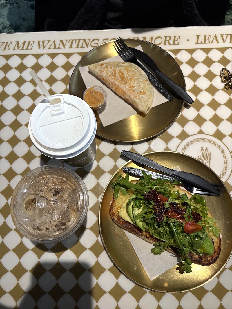 Uncommonly Rossina Cafe