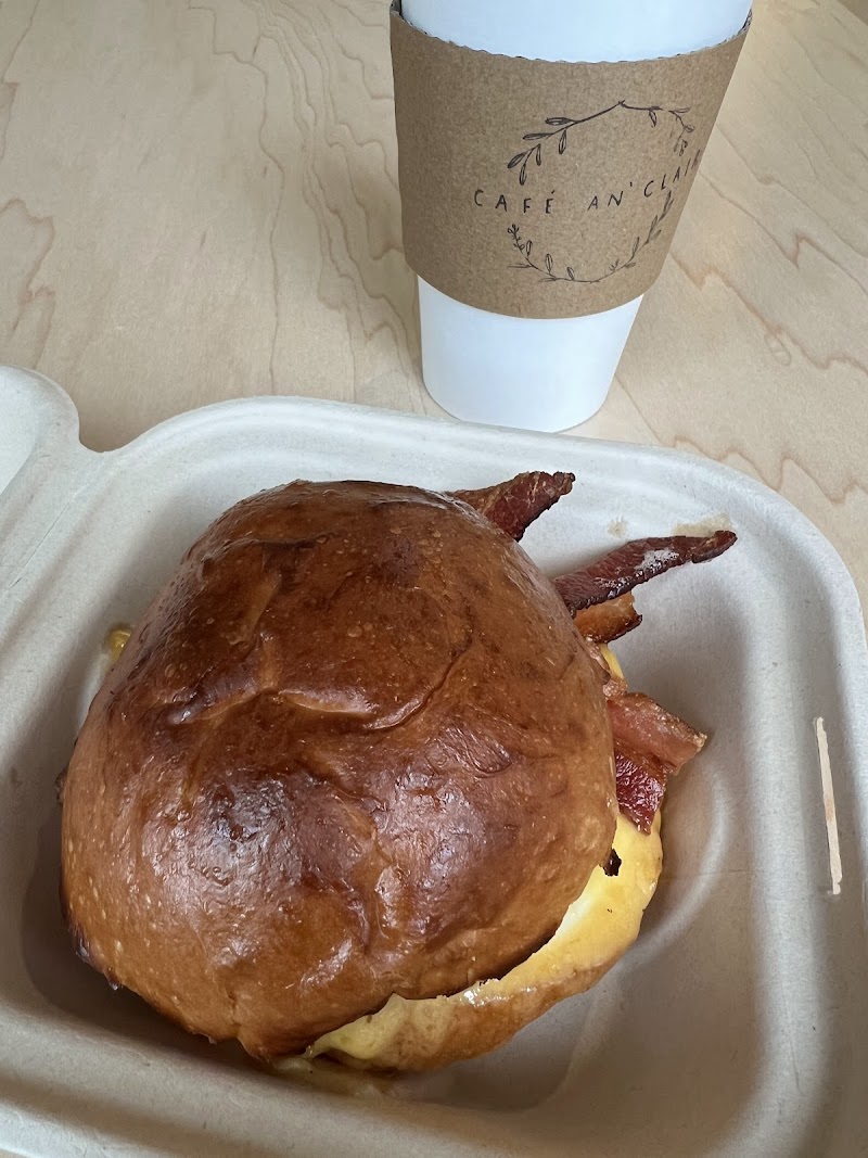 Cafe An'Clair - 9th & Thomas