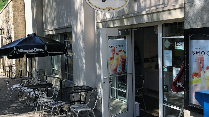 Haagen-Dazs Dessert Cafe'