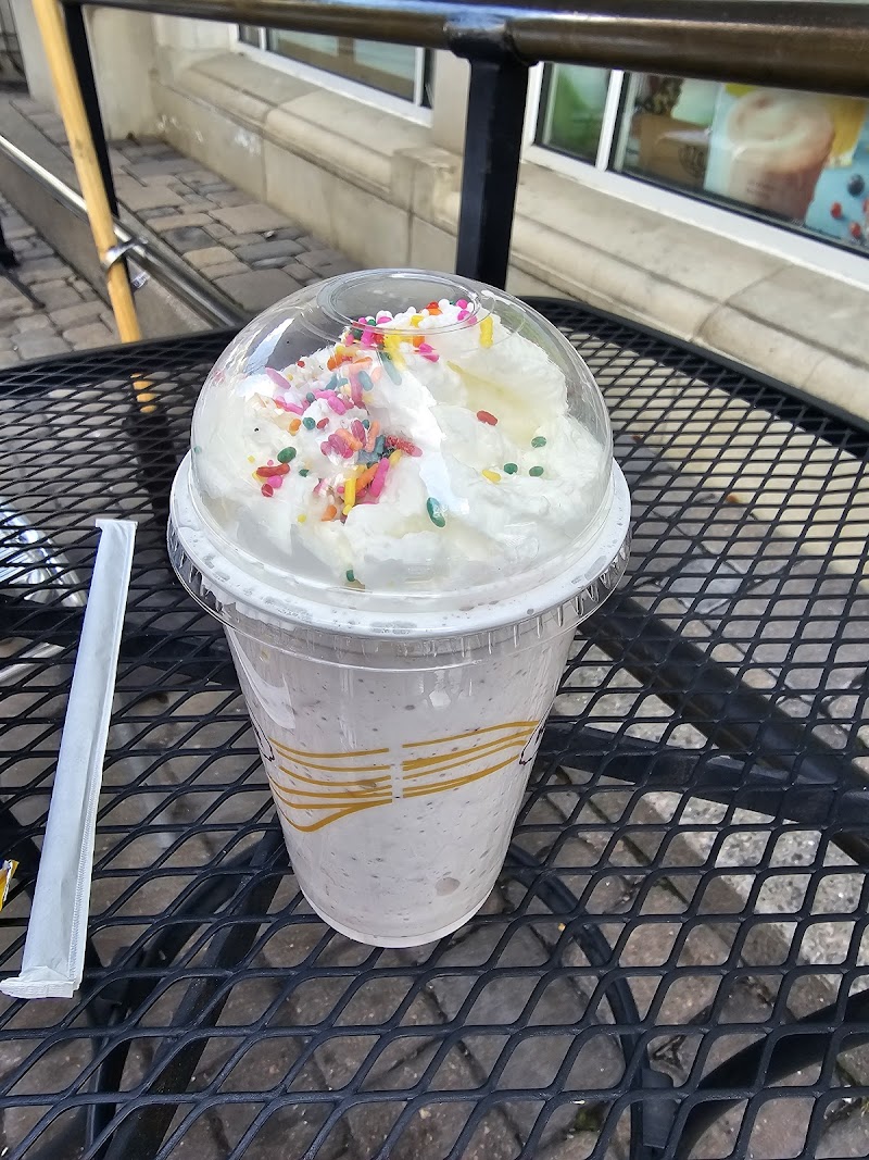 Haagen-Dazs Dessert Cafe'