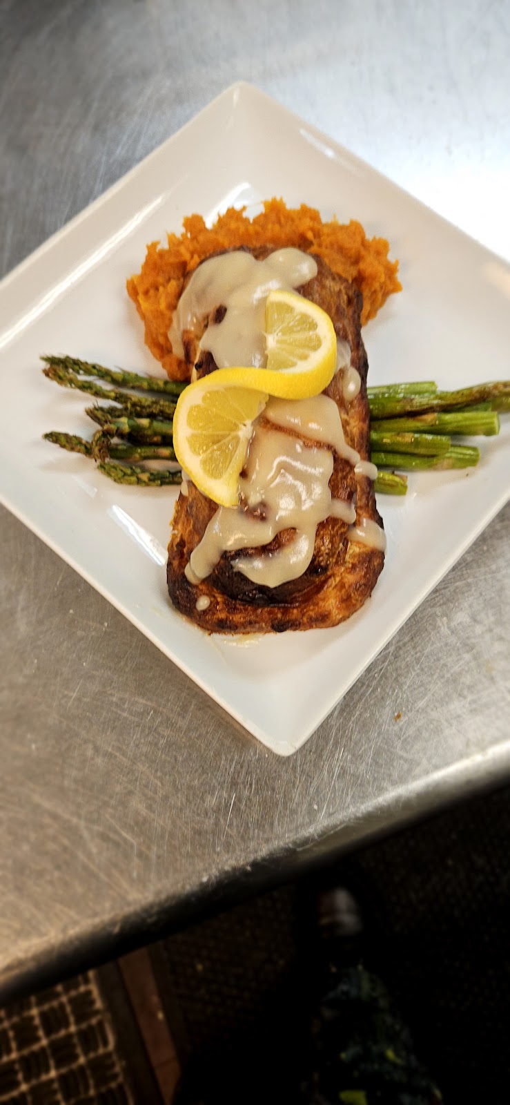 Magpies Joy of Eating