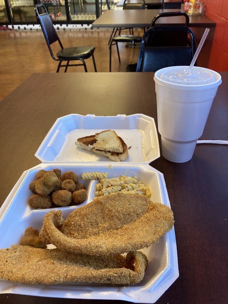 North Heights Discount & Café