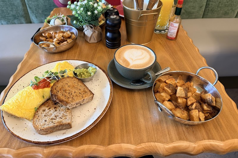 Café Bastille Weston