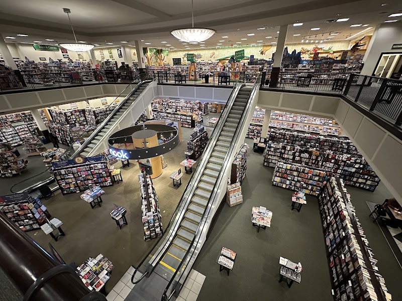 Barnes & Noble Café