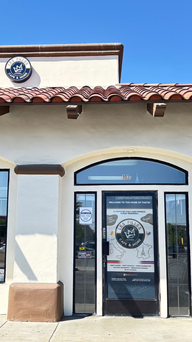 Les Filles Cafe & More