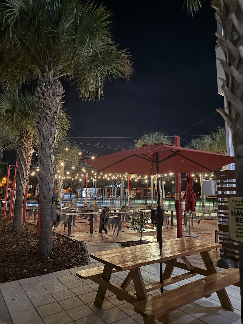 Crabby's Dockside Clearwater