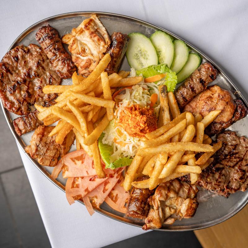 Mimoza Restaurant & Lounge