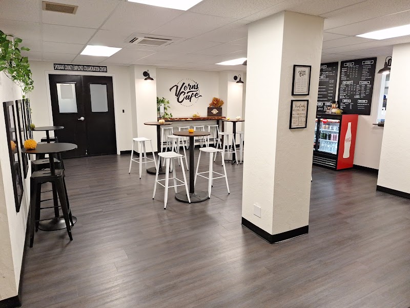 Vern's Café
