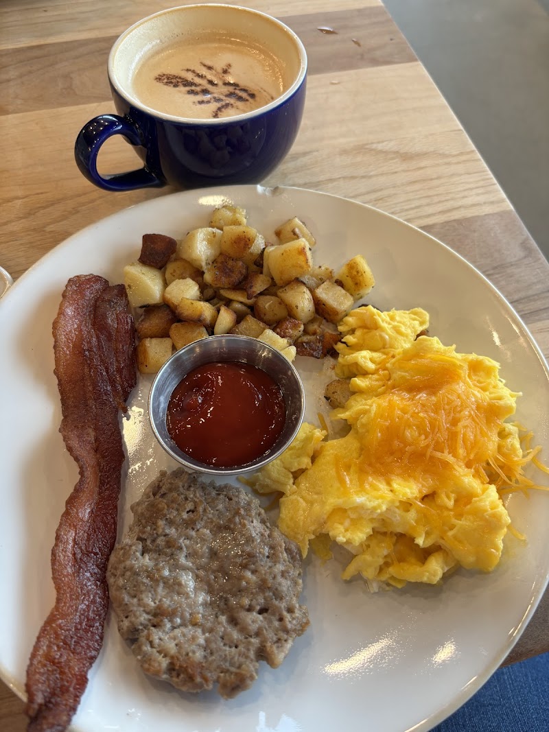 HomeGrown Des Moines - Crescent