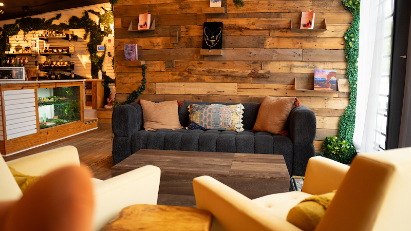 Hemp & Tea Co. — THCa Dispensary & Tea Shop | CBD | D8 | D9