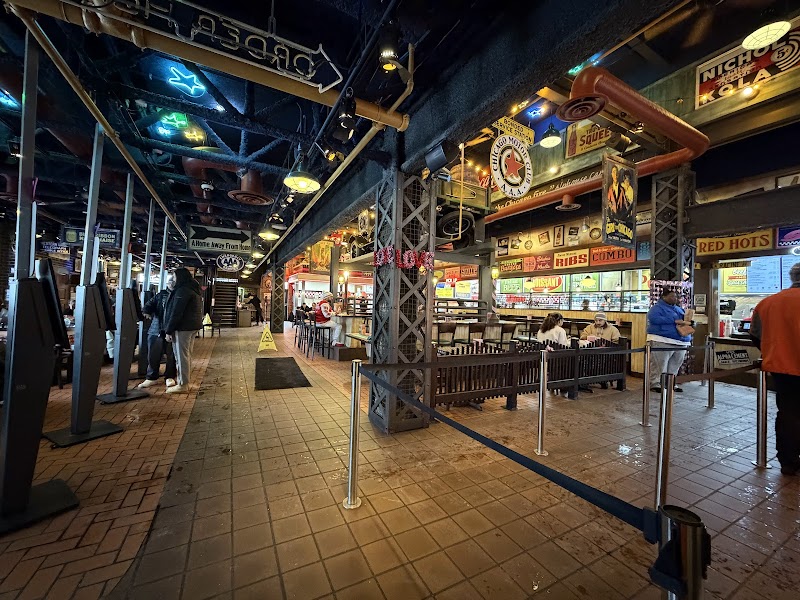 Portillo's Chicago – Canal and Taylor