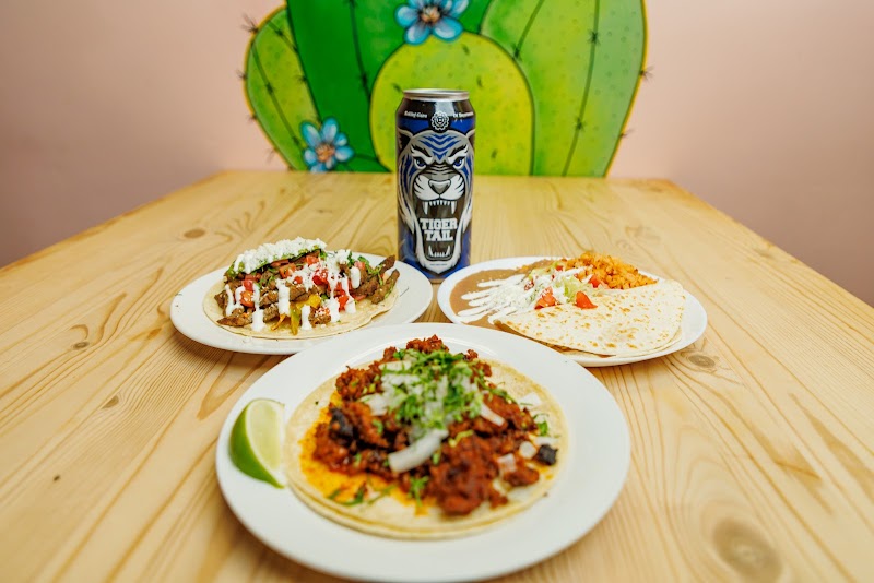 Maciel's Tortas & tacos (Midtown)