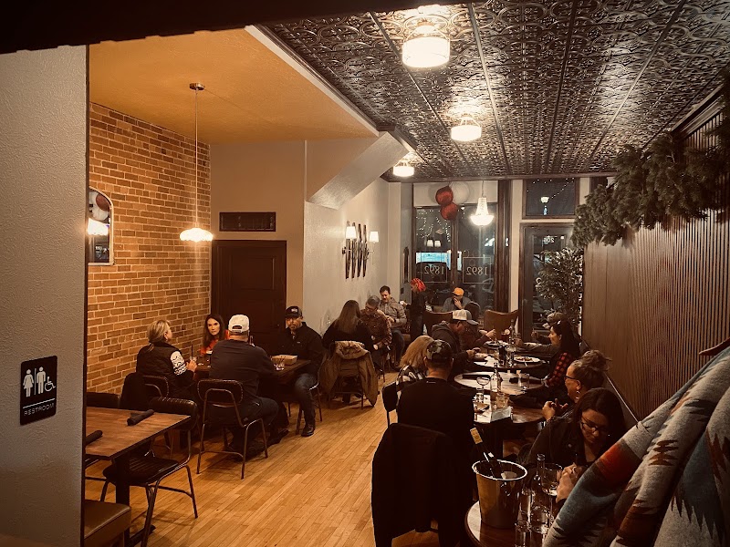 1892 Restaurant & lounge