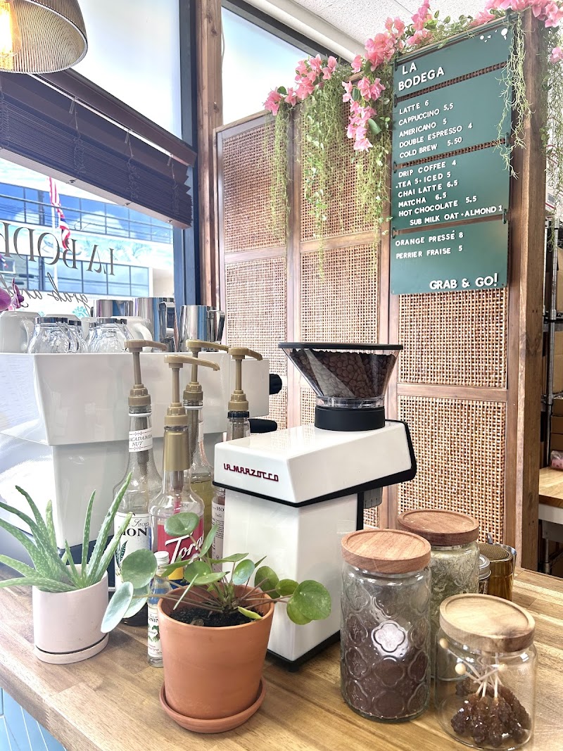La Bodega Grab & Go