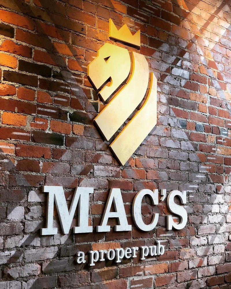 Mac's Proper Pub