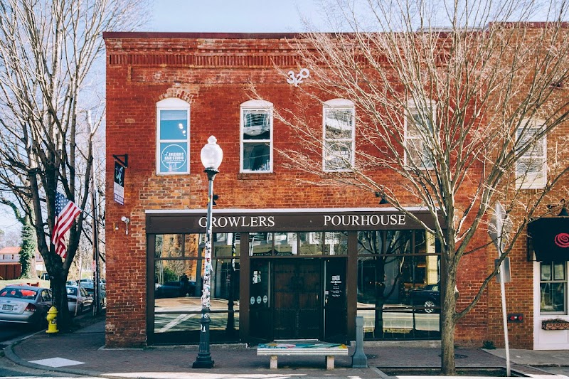Growlers Pourhouse