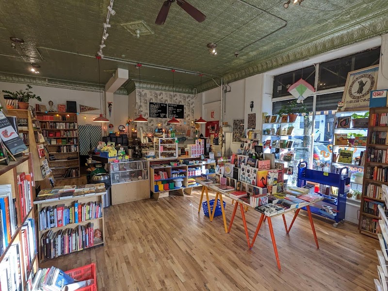 Topos Bookstore Cafe