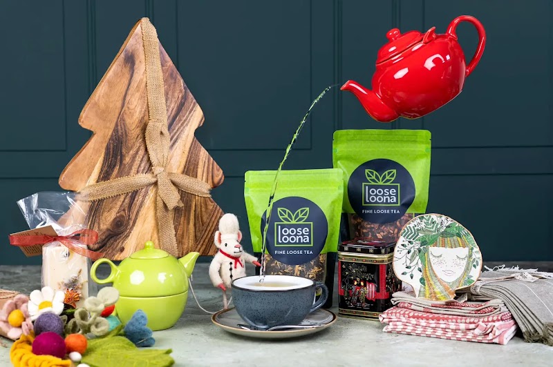 Loose Loona Gifts and Teahouse