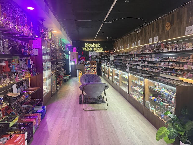 Luxho Cafe At Mookah