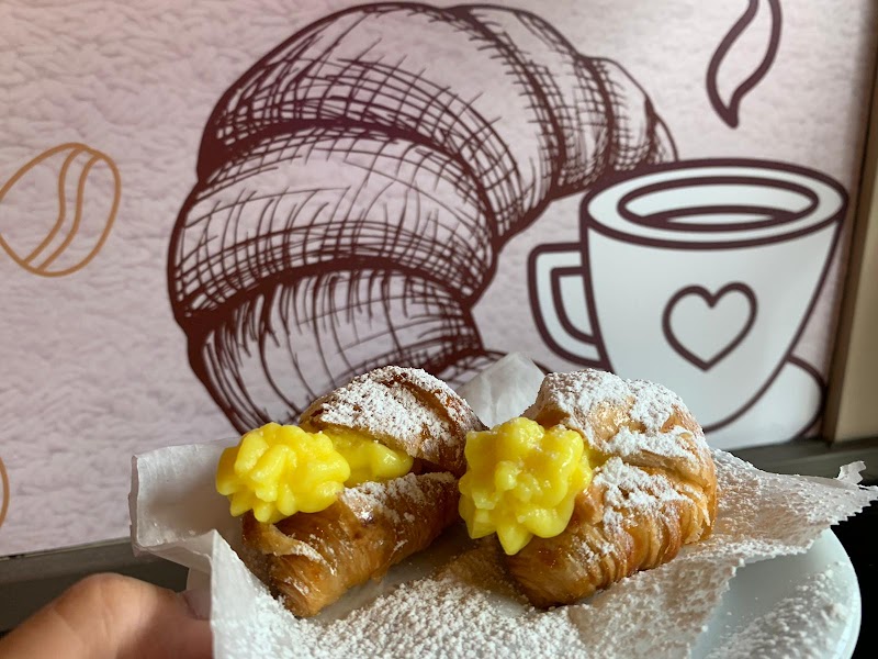 Empanadas Cafe Bayonne