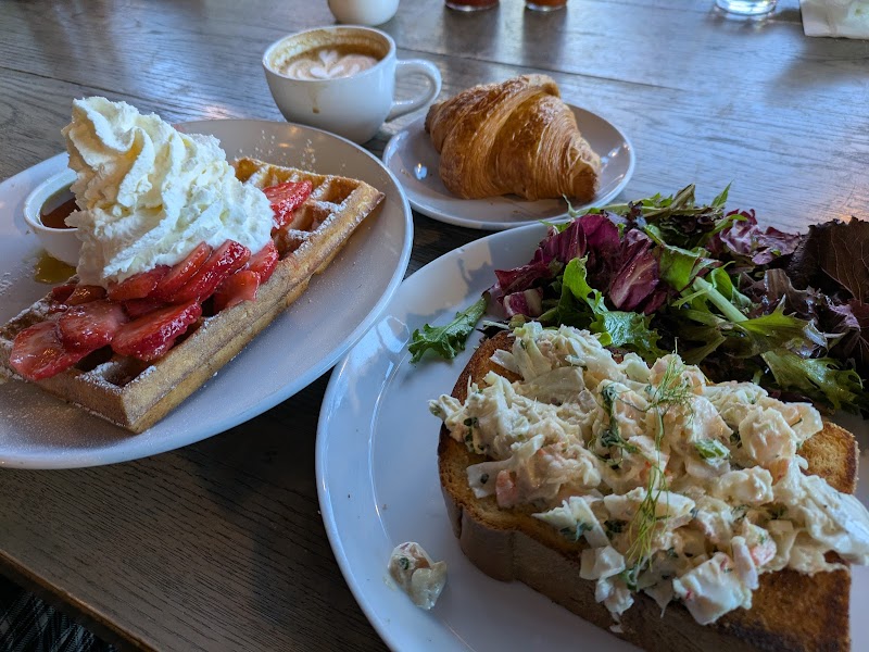 Farine Bakery & Café