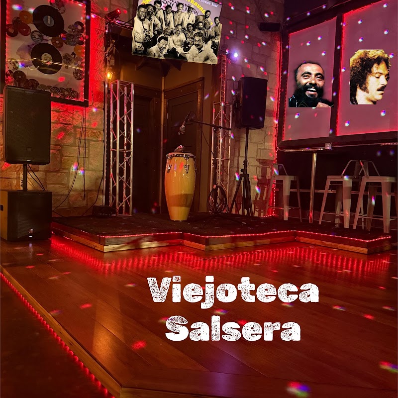 Plaza Colombian Coffee