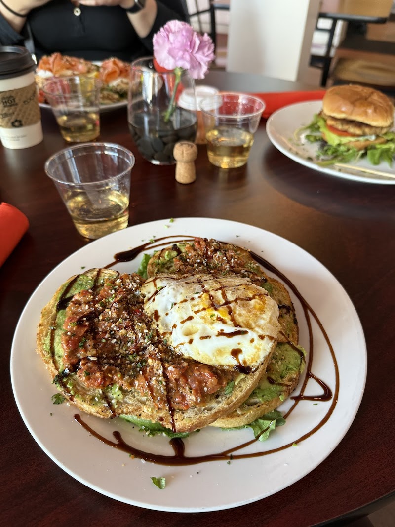 Beat The Daily Grind Café