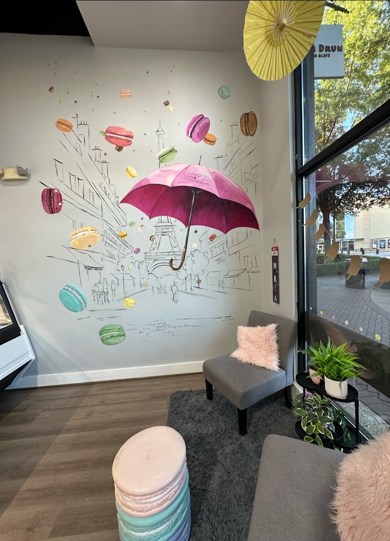 Le Macaron French Pastries - Forsyth