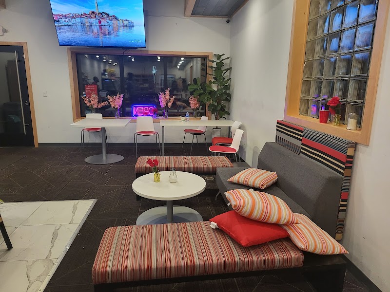 Maro & Calal Boutique and Cafe