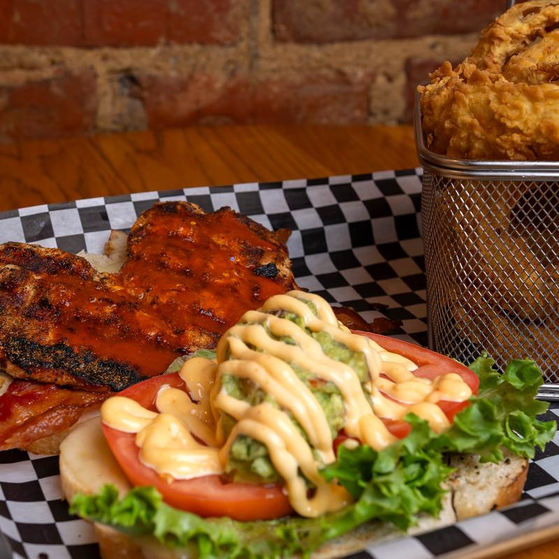 Charlie Hooper's Brookside Bar & Grille