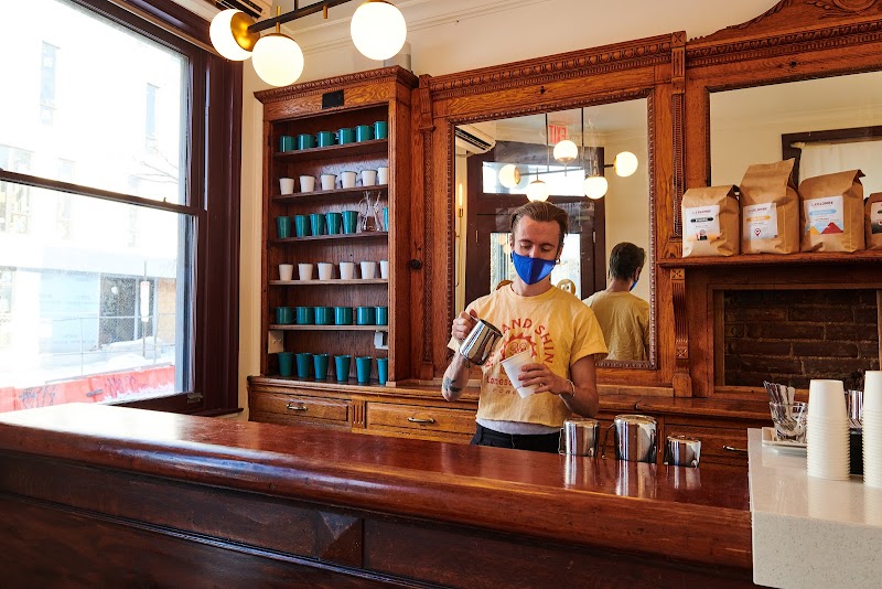 Rowhome Coffee - Pine Street