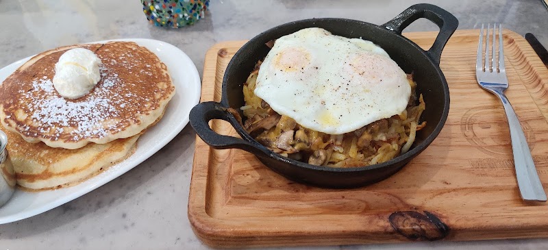 Mornings Breakfast & Brunch