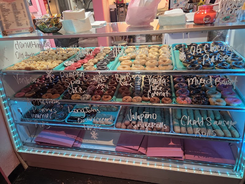 June's Donuts & Cafe