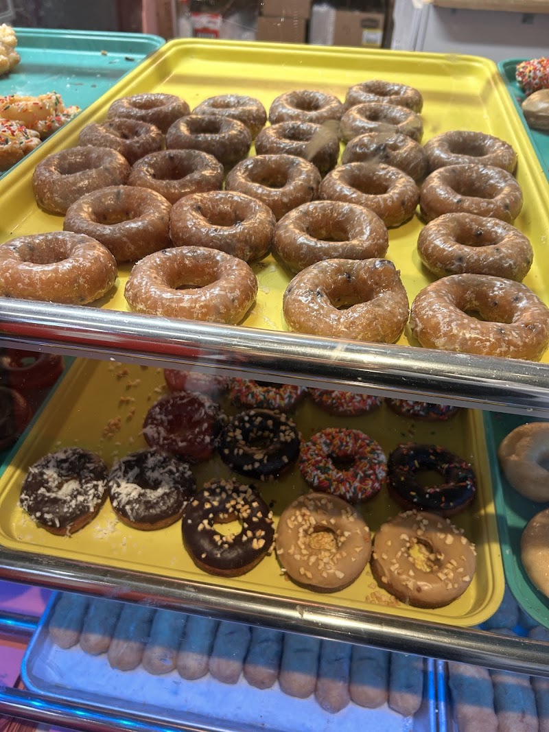 June's Donuts & Cafe