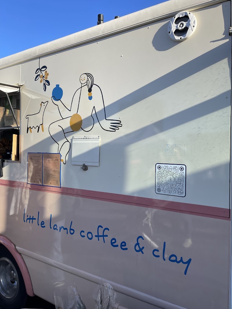 little lamb coffee & clay: a mobile shop