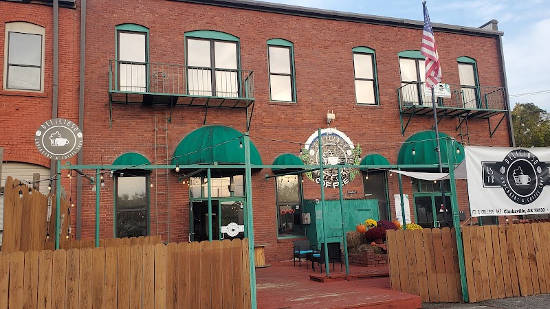 Delicioso Cupcakery and Coffee Shop