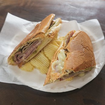 Manolo’s Cuban Cafe