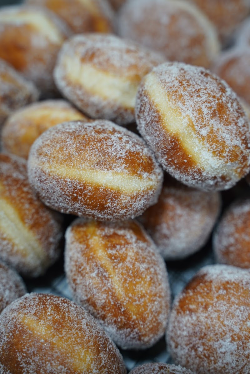 The Jammin' Banana Bakery & Cafe