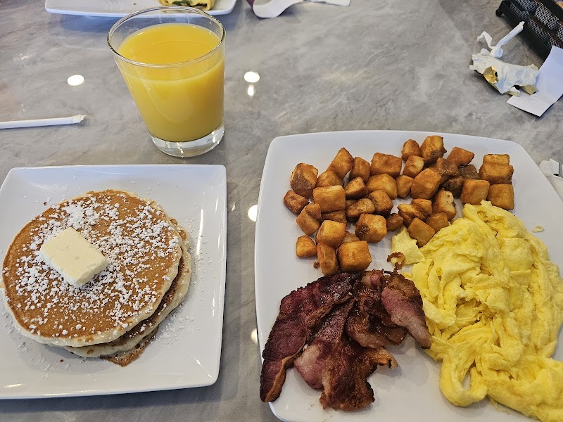 Aroma Breakfast and Lunch