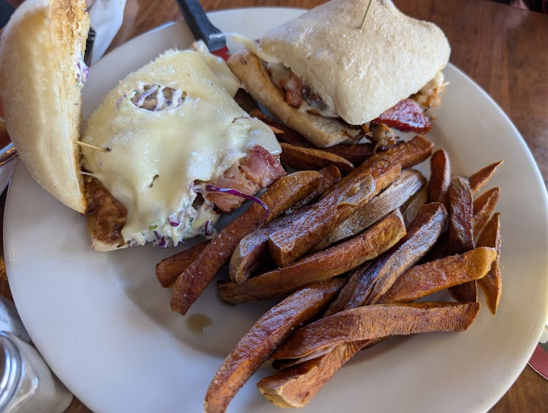 Copperbarn Coffeebar & Eatery