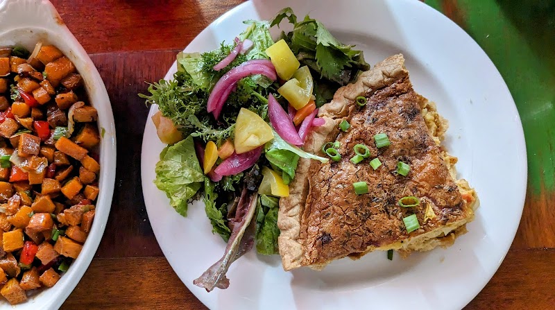 SB's Lakeside Love Shack