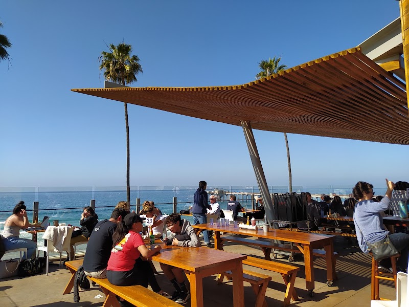 Caroline's Seaside Cafe by Giuseppe