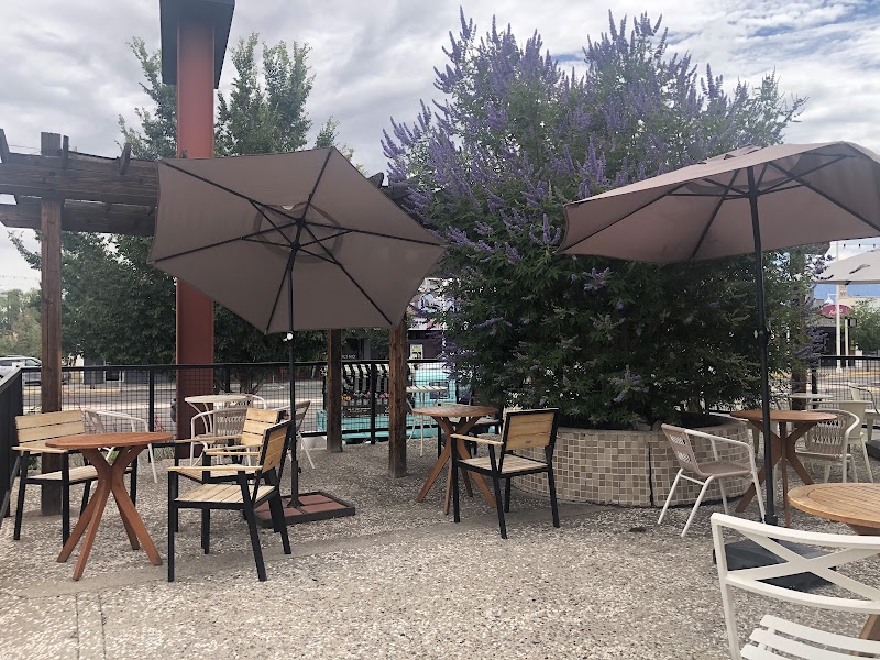 Ihatov Bread and Coffee