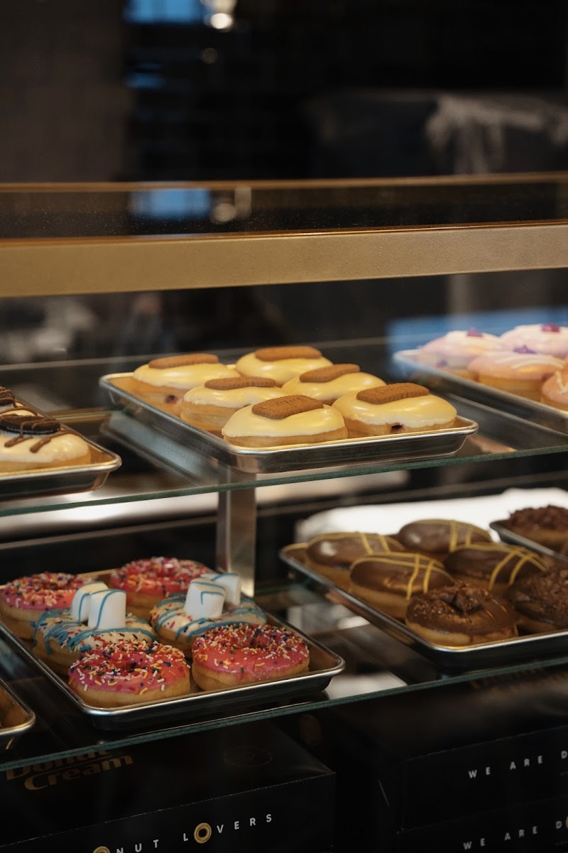 Donut Cream Hollywood